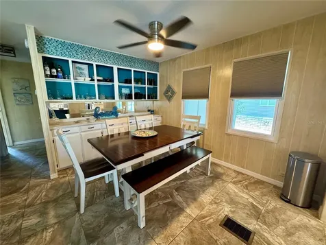 203 Estrada North Port FL 34287