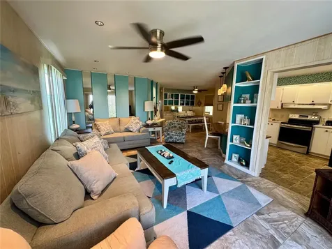 203 Estrada North Port FL 34287