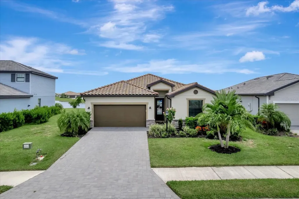 5327 Coral Reef Way Bradenton FL 34211
