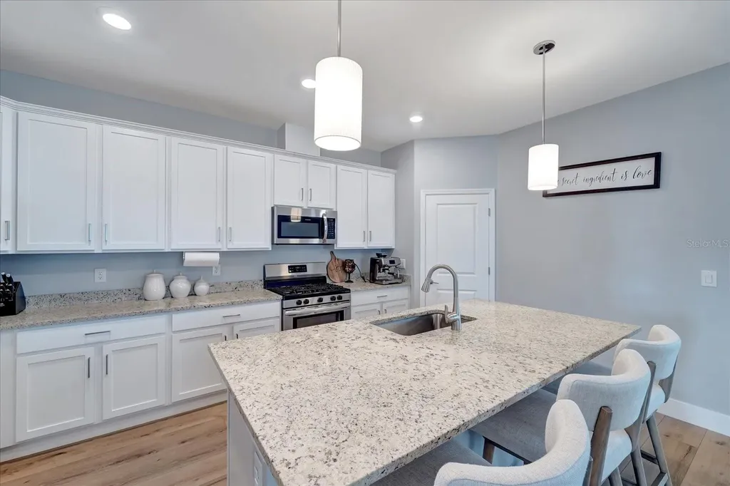 5327 Coral Reef Way Bradenton FL 34211