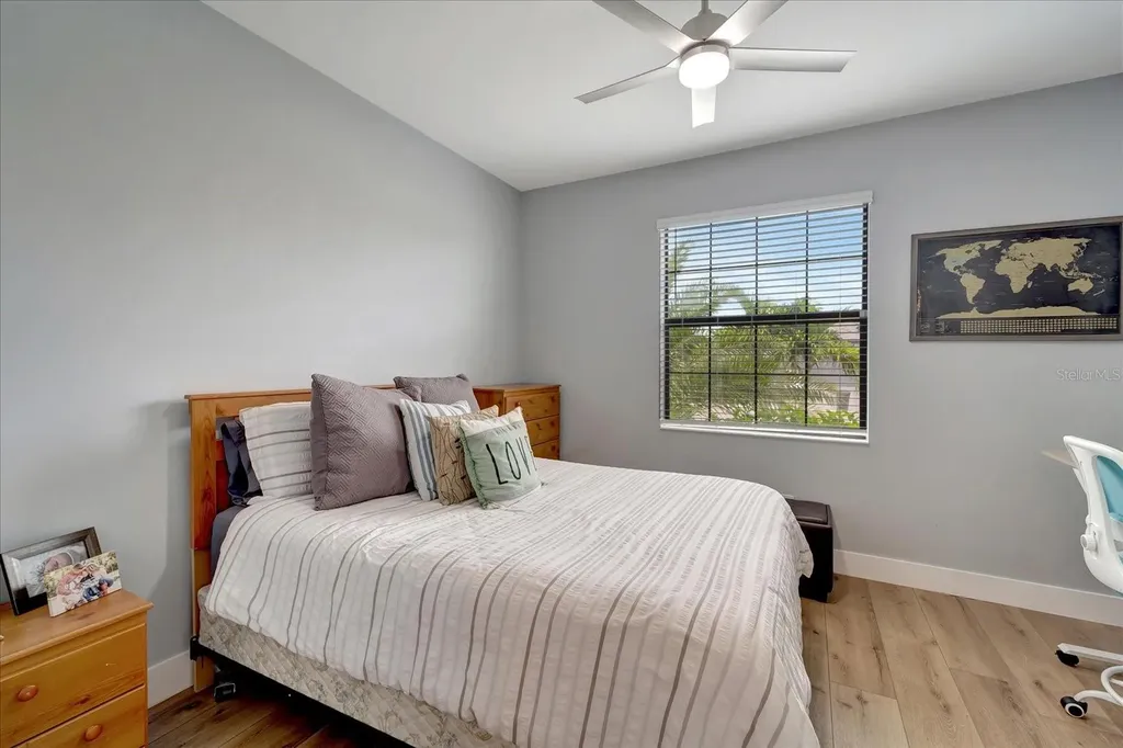 5327 Coral Reef Way Bradenton FL 34211