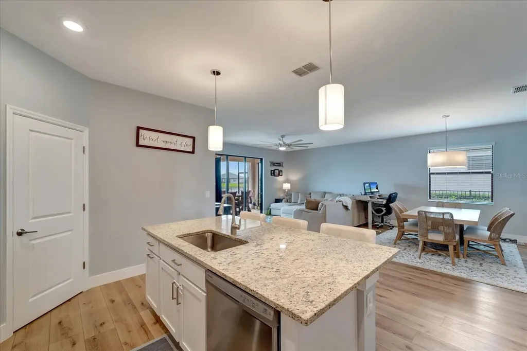5327 Coral Reef Way Bradenton FL 34211
