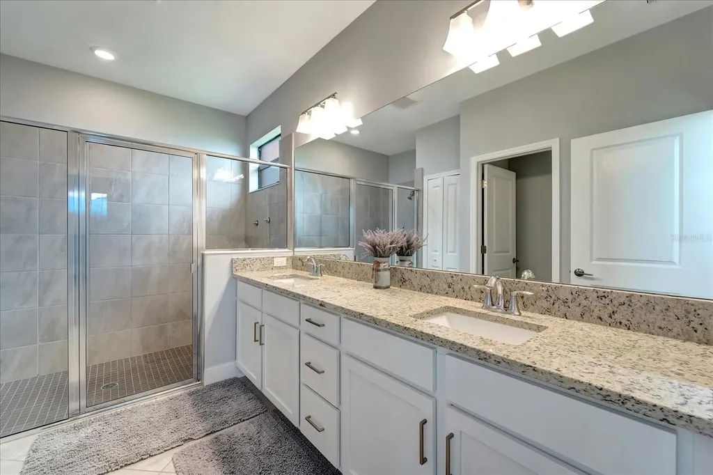 5327 Coral Reef Way Bradenton FL 34211