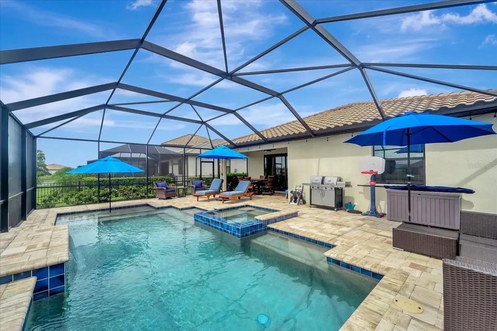 5327 Coral Reef Way Bradenton FL 34211