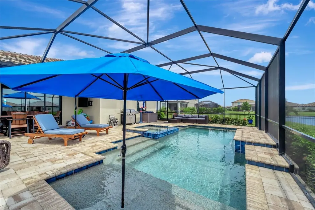 5327 Coral Reef Way Bradenton FL 34211