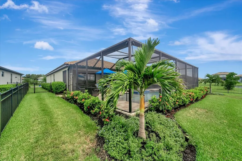 5327 Coral Reef Way Bradenton FL 34211