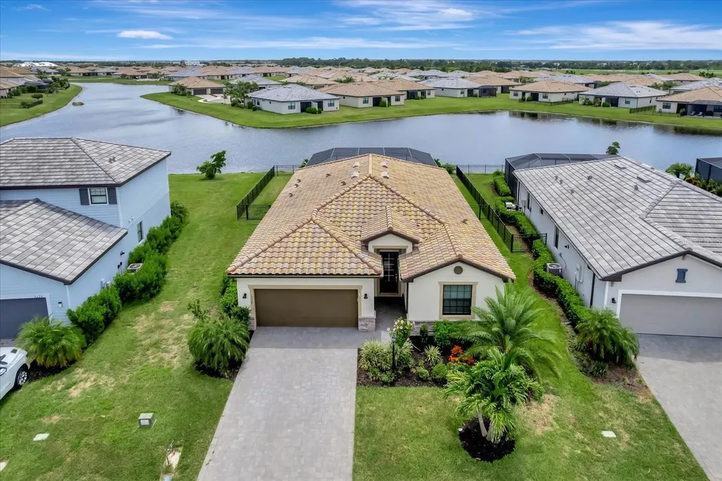 5327 Coral Reef Way Bradenton FL 34211