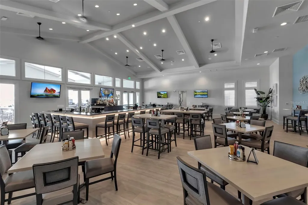 5327 Coral Reef Way Bradenton FL 34211