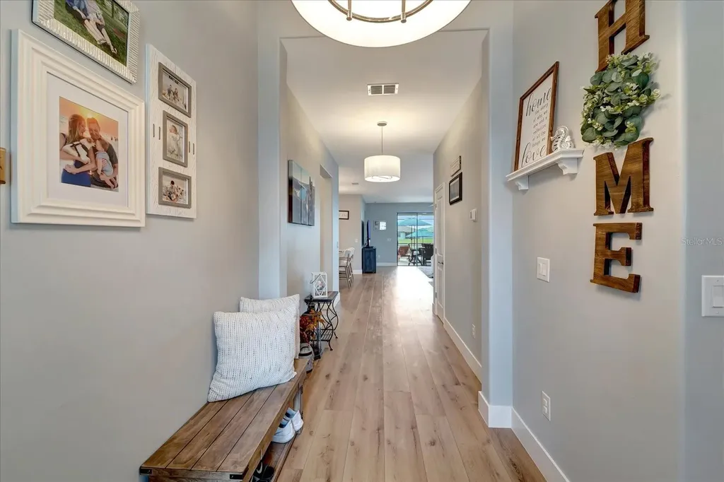 5327 Coral Reef Way Bradenton FL 34211
