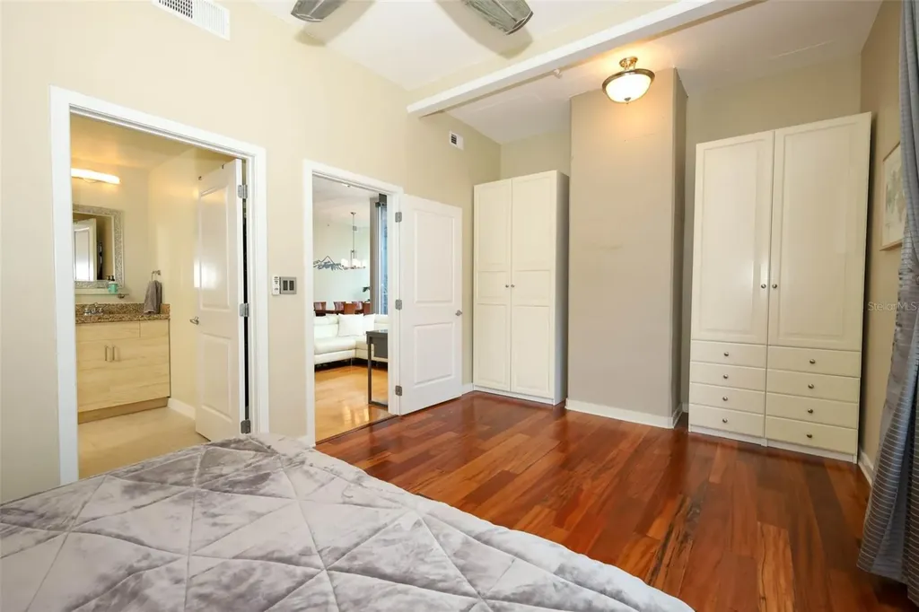 155 S Court Avenue Orlando FL 32801