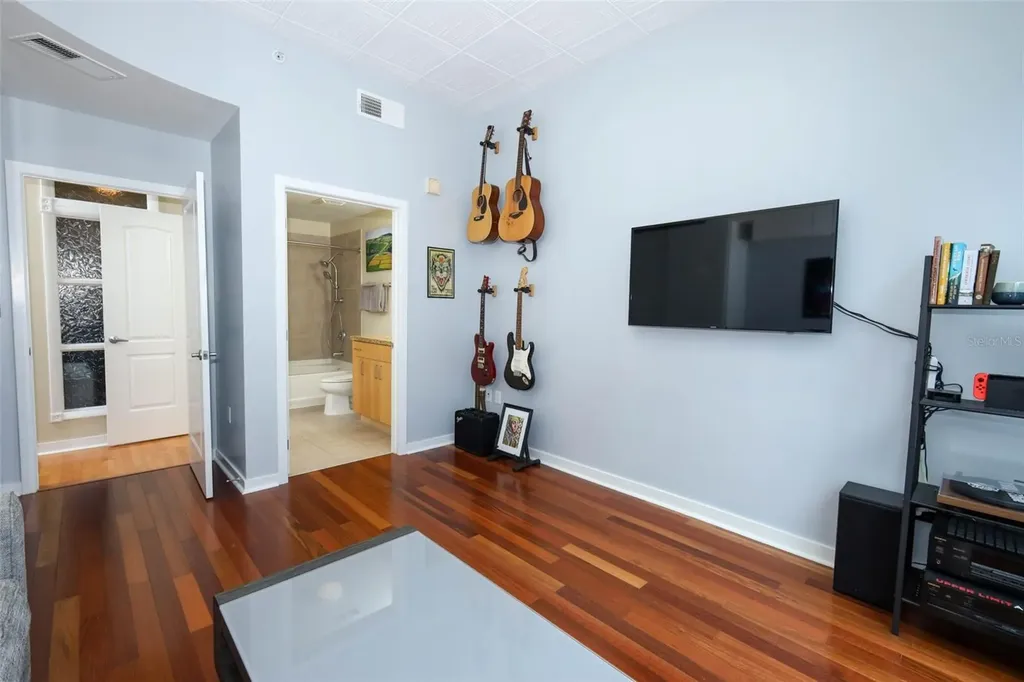 155 S Court Avenue Orlando FL 32801