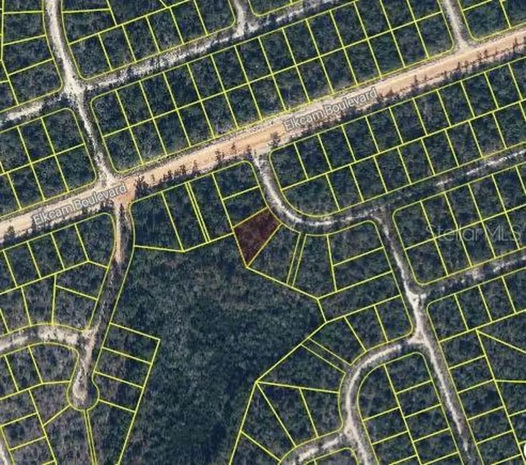 Kings Drive Chipley FL 32428
