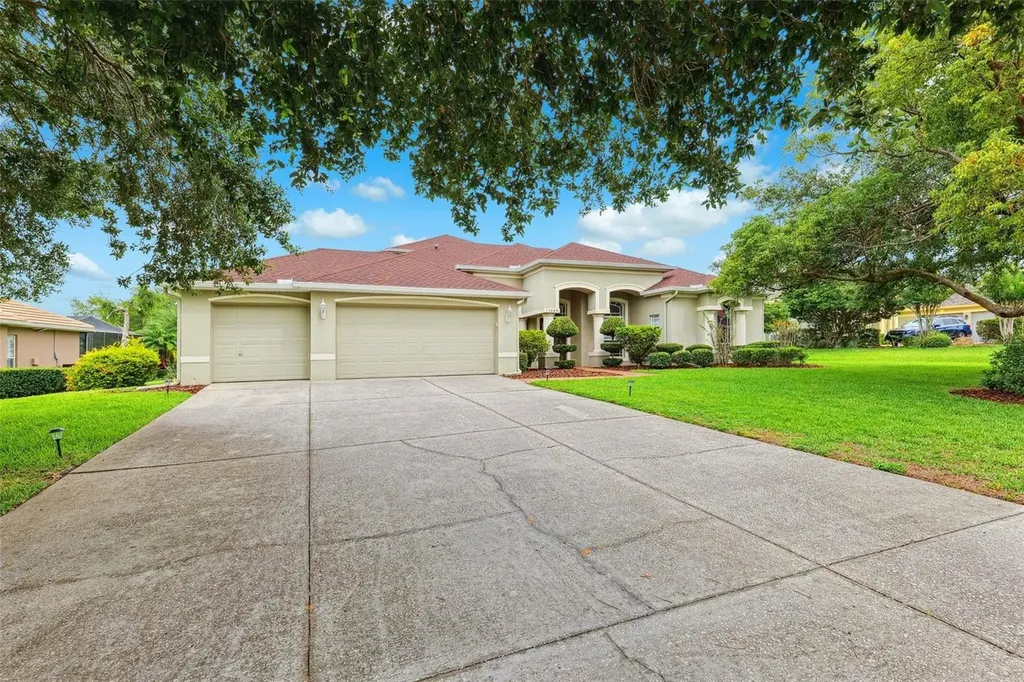 13049 Thoroughbred Drive Dade City FL 33525
