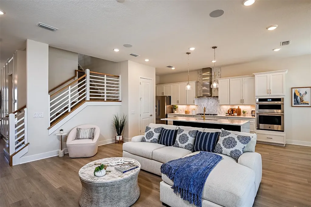 719 Maldives Trail Sarasota FL 34234