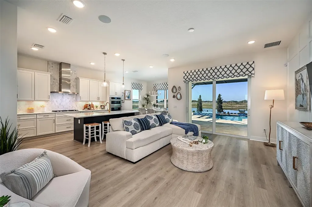 719 Maldives Trail Sarasota FL 34234