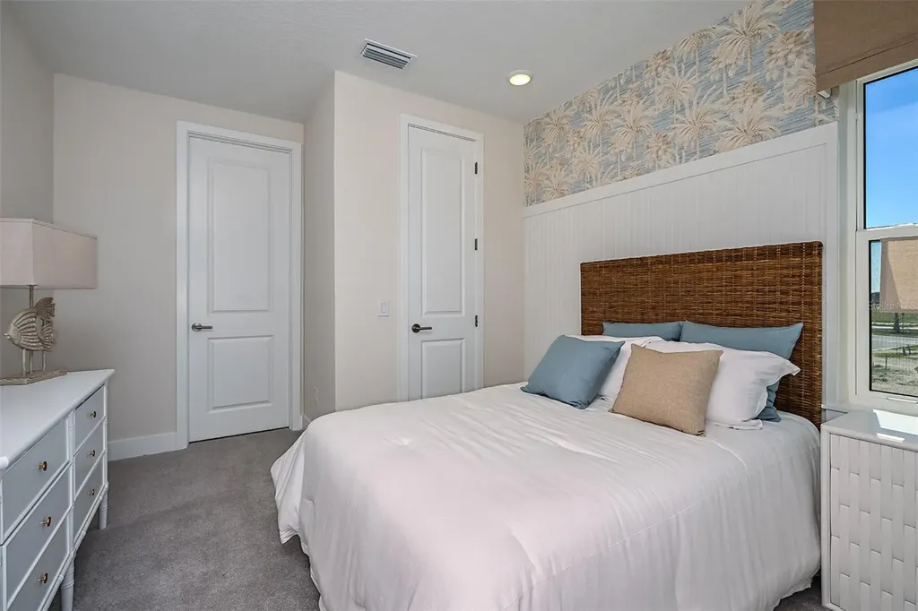 719 Maldives Trail Sarasota FL 34234