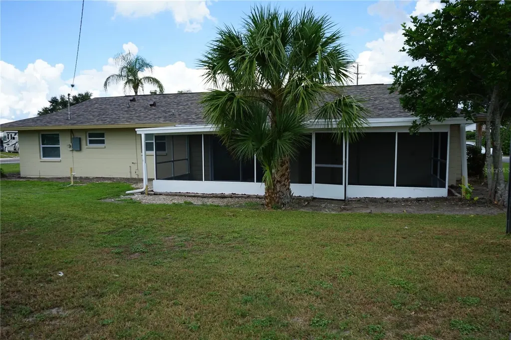 1618 Cherry Hills Drive Sun City Center FL 33573