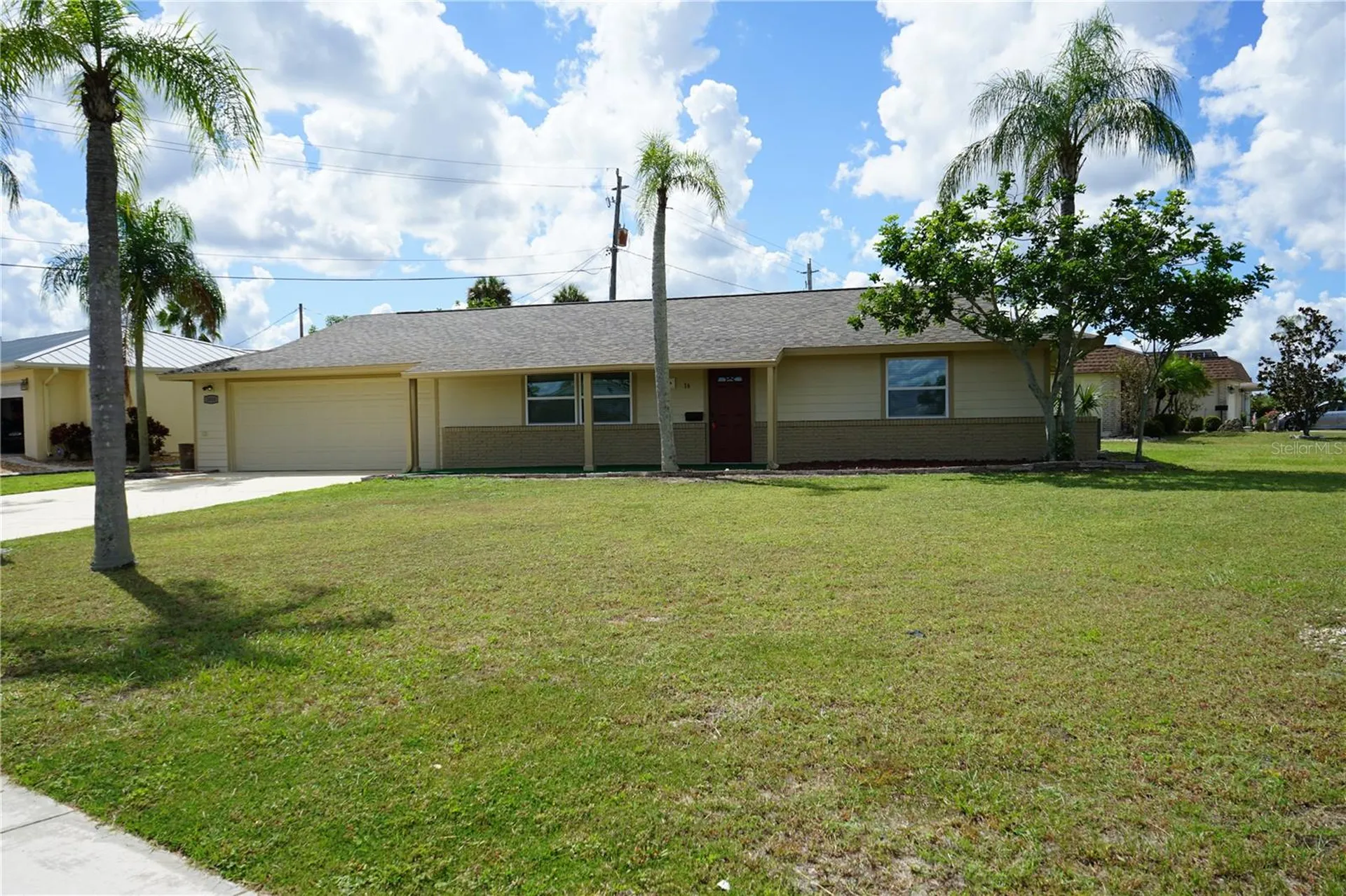 1618 Cherry Hills Drive Sun City Center FL 33573