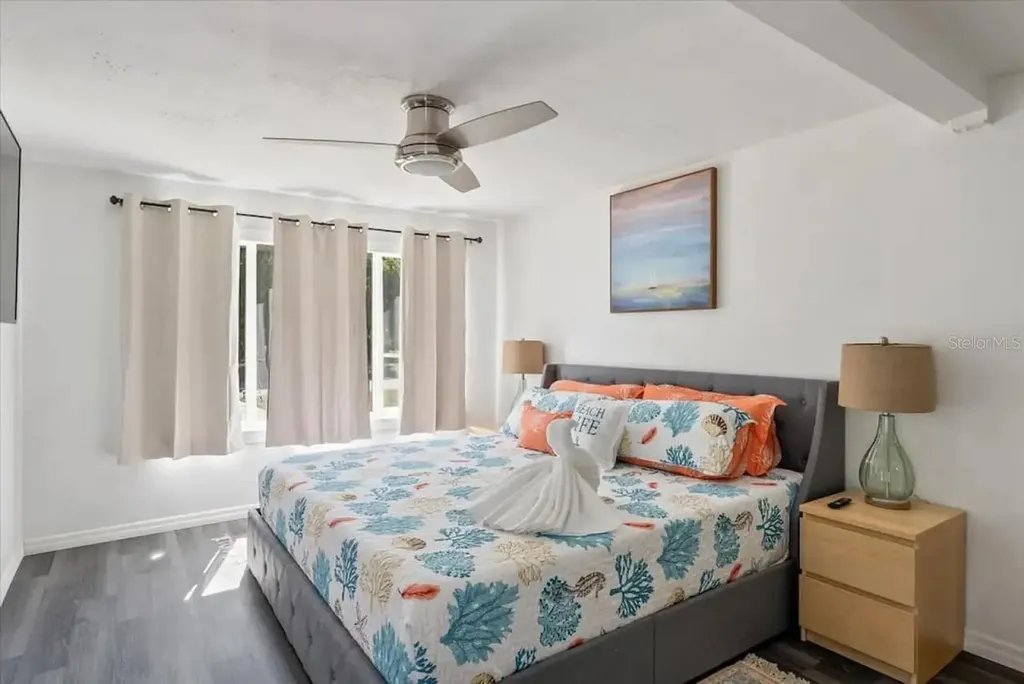 5332 Nutmeg Avenue Sarasota FL 34231
