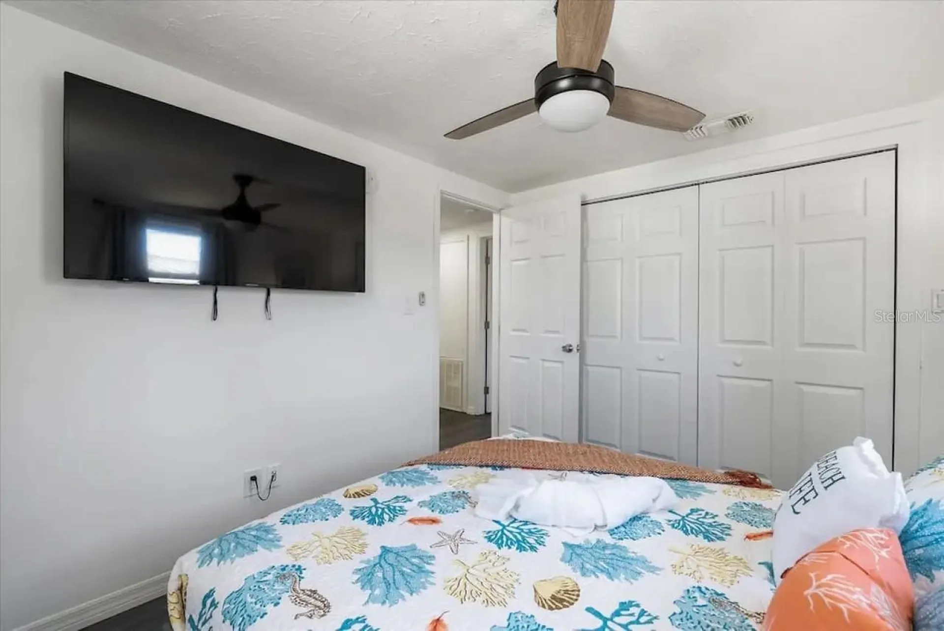 5332 Nutmeg Avenue Sarasota FL 34231