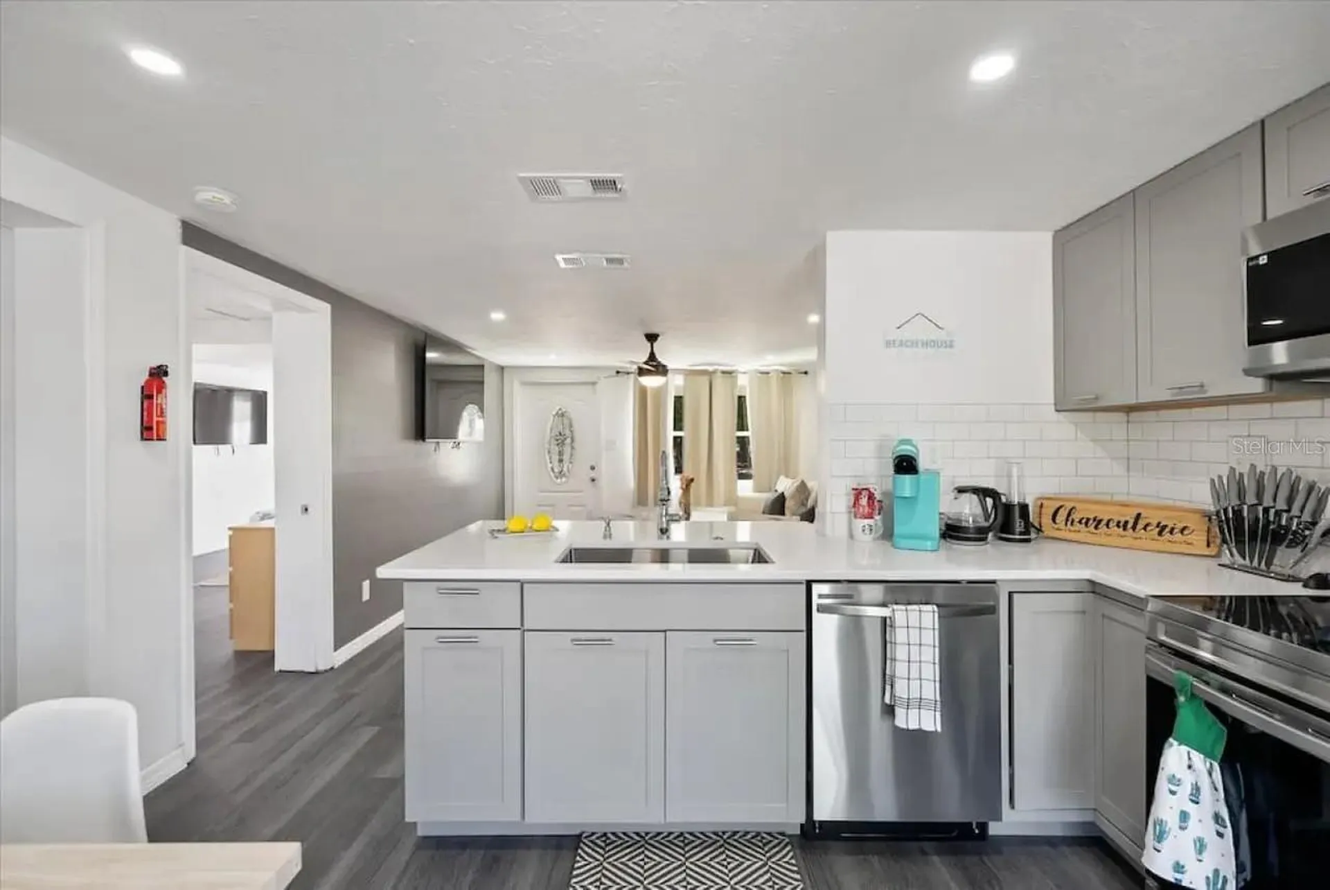 5332 Nutmeg Avenue Sarasota FL 34231