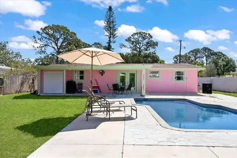 5332 Nutmeg Avenue Sarasota FL 34231