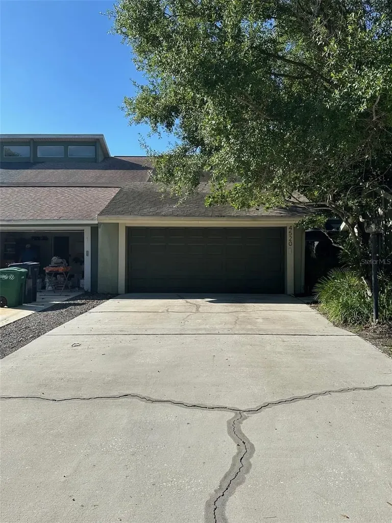 4520 W Gray Street Tampa FL 33609