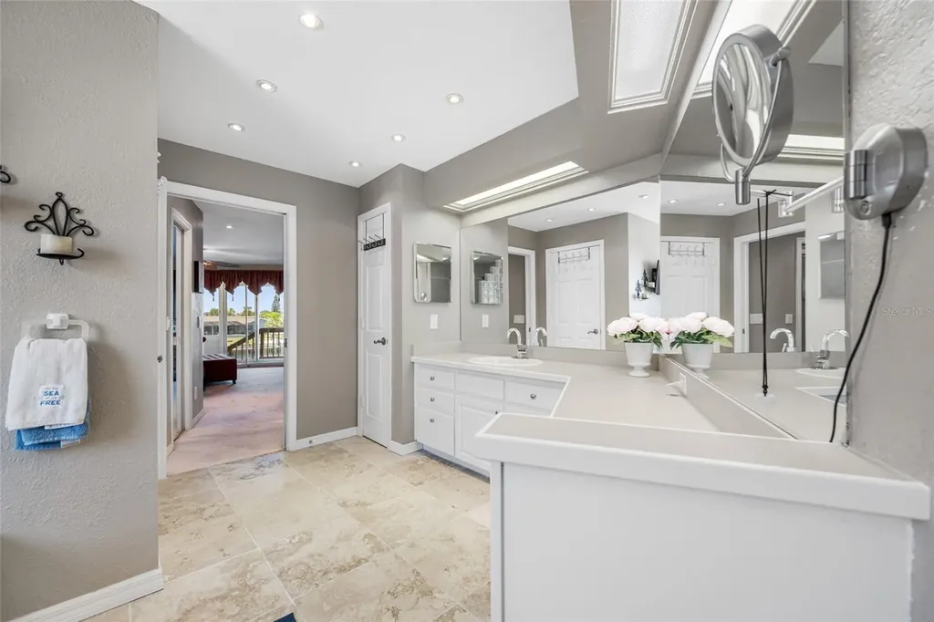 861 Symphony Isles Boulevard Apollo Beach FL 33572