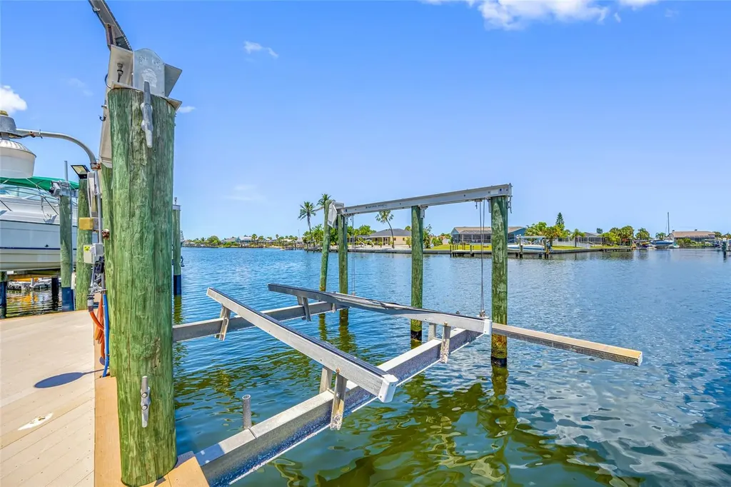 861 Symphony Isles Boulevard Apollo Beach FL 33572