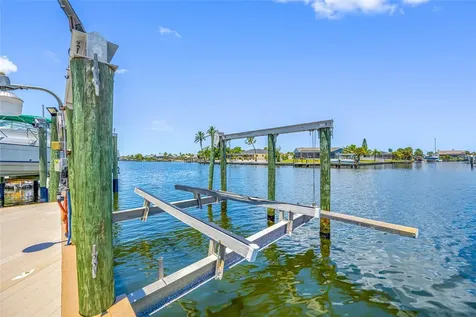 861 Symphony Isles Boulevard Apollo Beach FL 33572