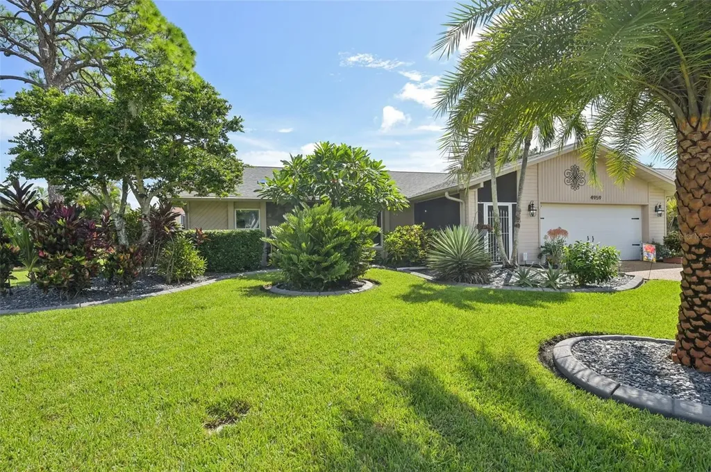 4959 Southern Wood Drive Sarasota FL 34241