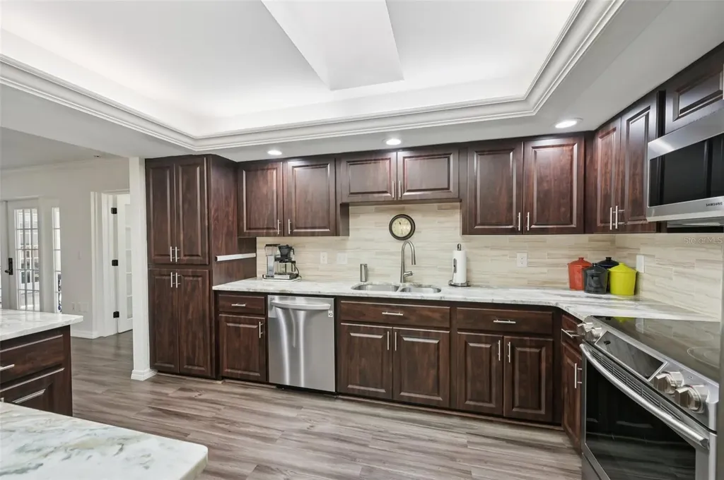 4959 Southern Wood Drive Sarasota FL 34241
