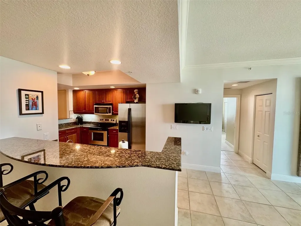 800 N Tamiami Trail Sarasota FL 34236