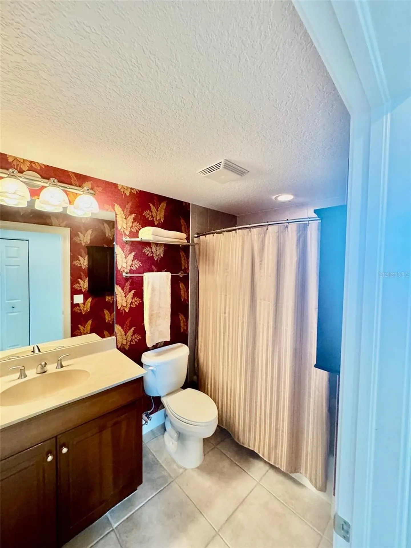 800 N Tamiami Trail Sarasota FL 34236