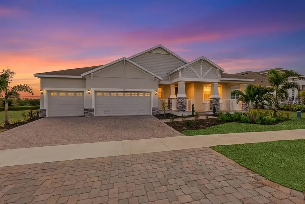 910 Signet Apollo Beach FL 33572