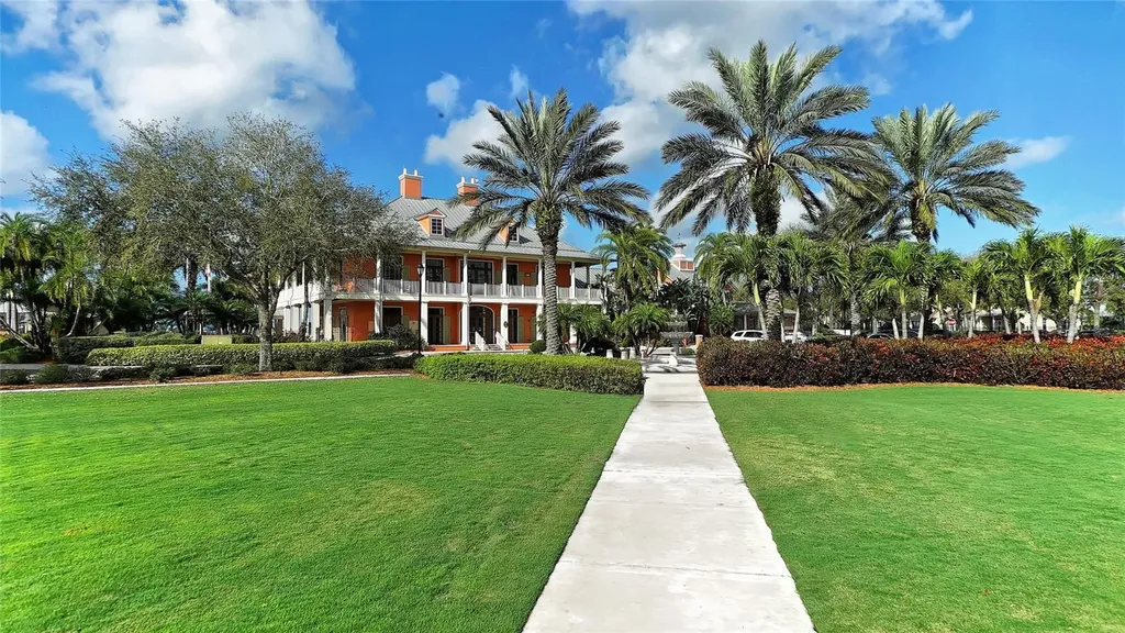 910 Signet Apollo Beach FL 33572