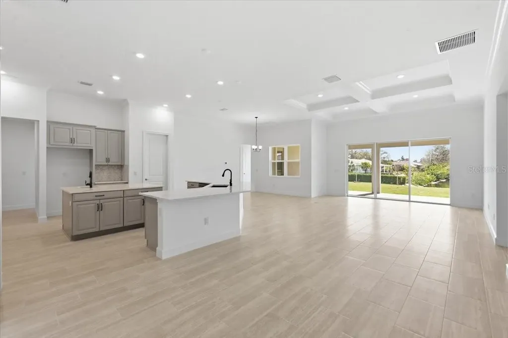 910 Signet Apollo Beach FL 33572