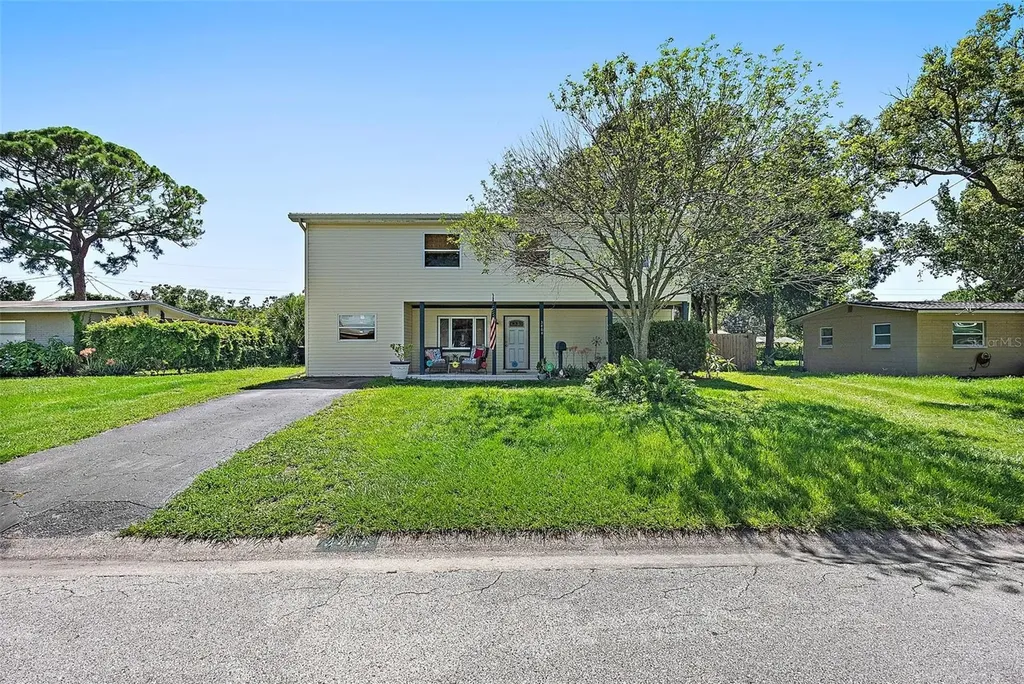 3464 79th Way N St Petersburg FL 33710