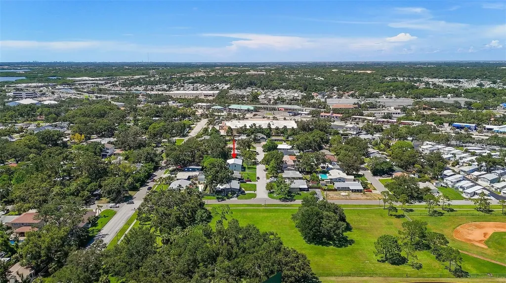 3464 79th Way N St Petersburg FL 33710