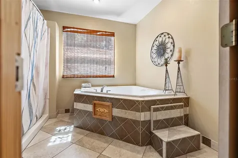 3464 79th Way N St Petersburg FL 33710