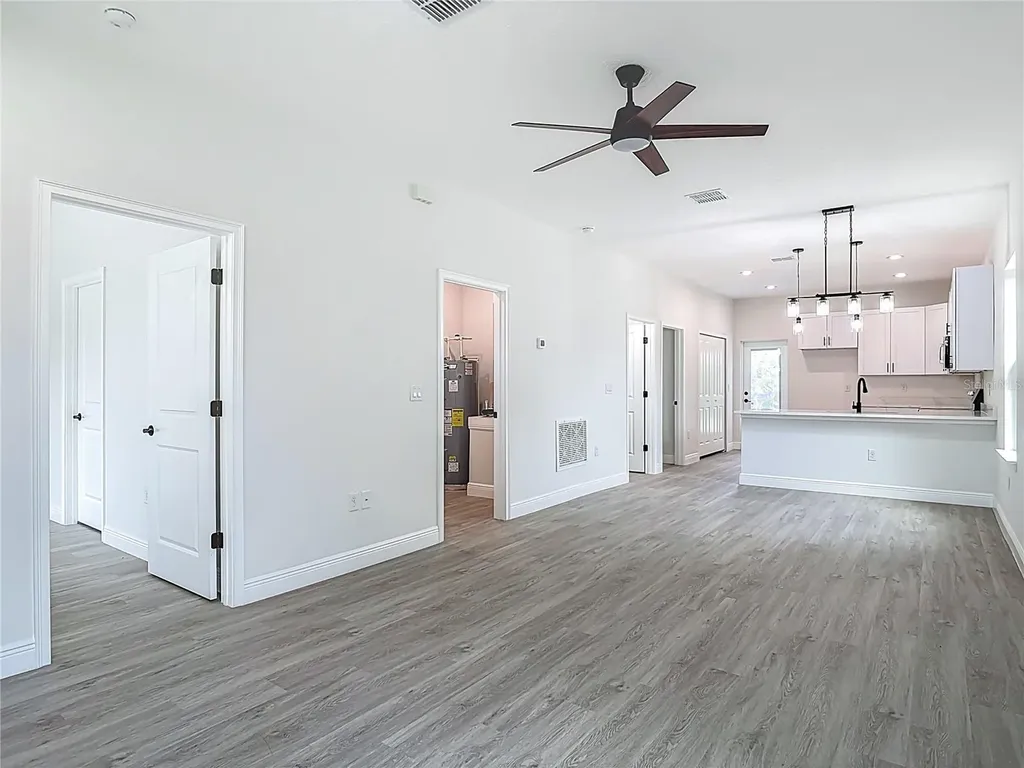 2445 Dolarway Street Sanford FL 32771