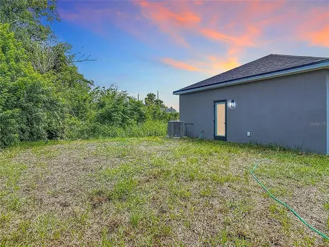 2445 Dolarway Street Sanford FL 32771