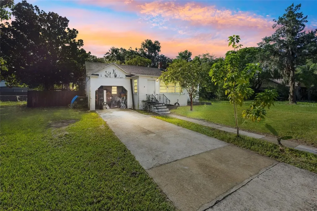 466 N Kentucky Avenue Umatilla FL 32784