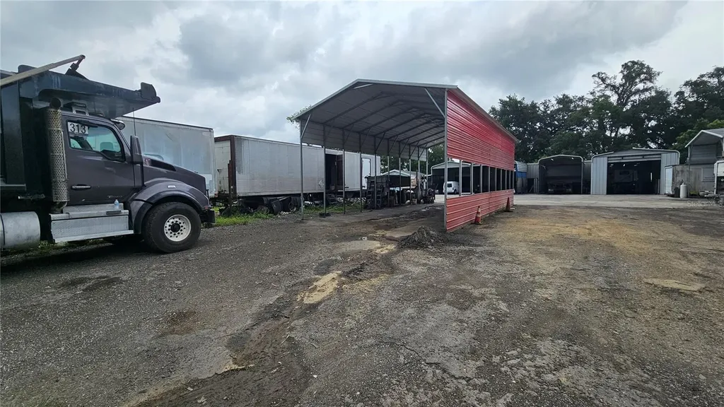 11679 N 301 Highway Thonotosassa FL 33592