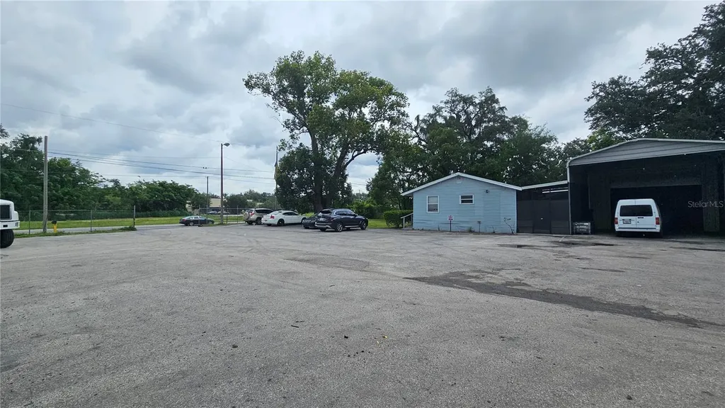 11679 N 301 Highway Thonotosassa FL 33592