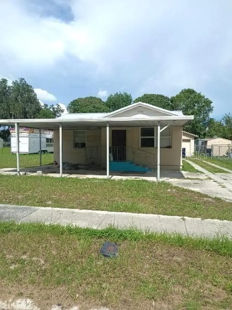125 Nelson Street Auburndale FL 33823
