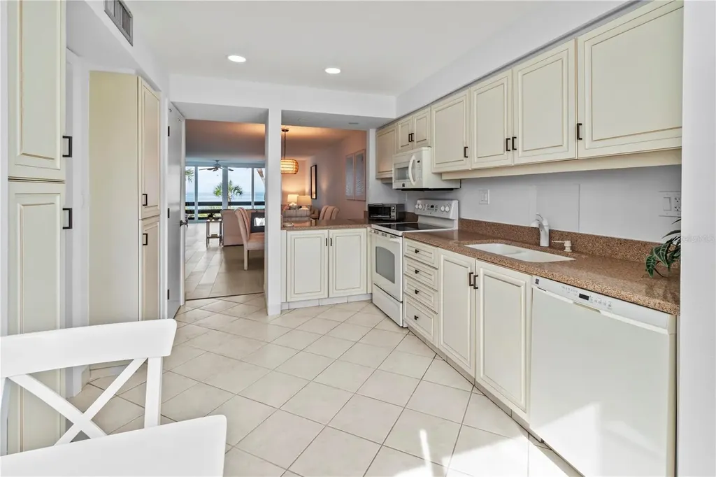 724 Bayport Way Longboat Key FL 34228