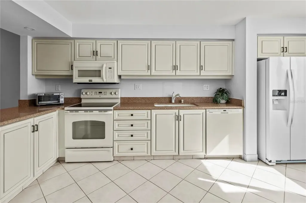 724 Bayport Way Longboat Key FL 34228