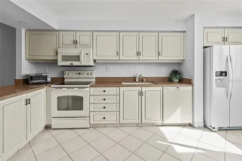 724 Bayport Way Longboat Key FL 34228