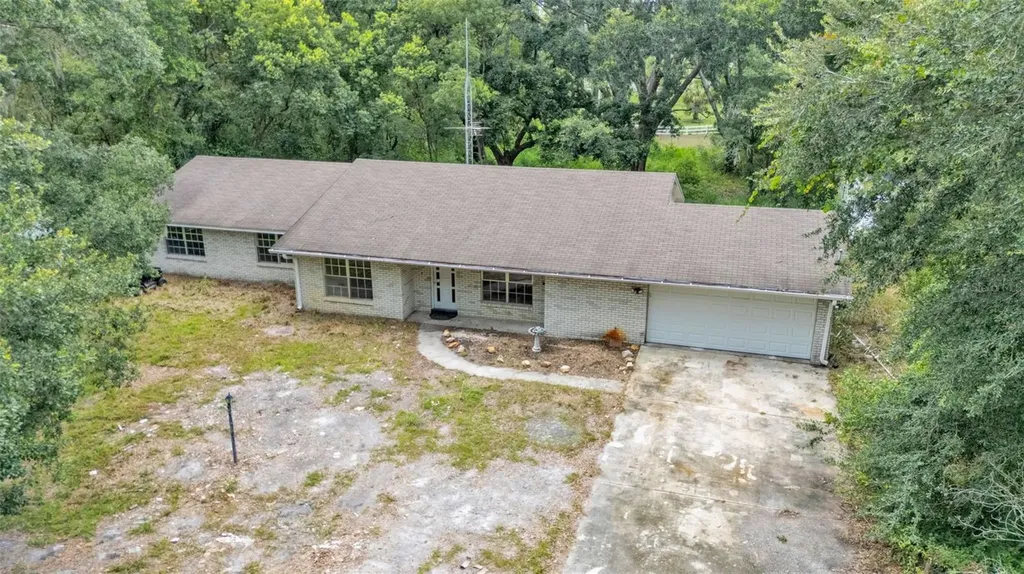 19701 Livingston Avenue Lutz FL 33559
